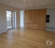 Apartamentos a venda Porto - Fotos para Porto-T3 Reconstruído, com 3 Frentes na Boavista (SD 02673)